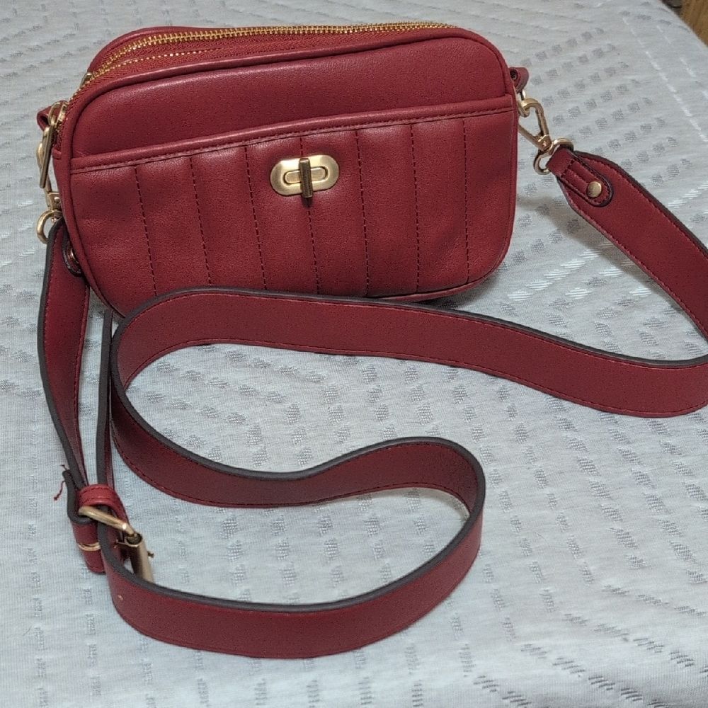 Elegant Red Crossbody Bag